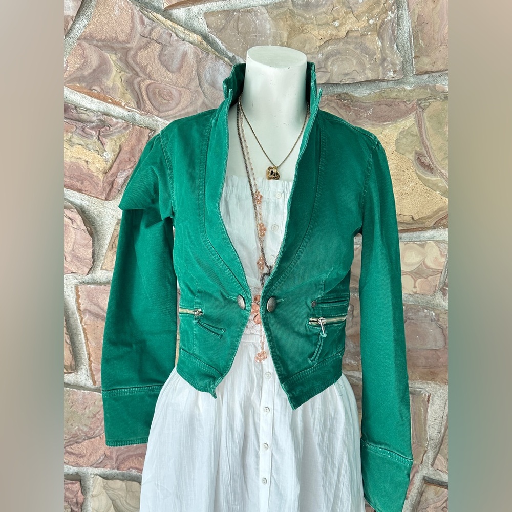 Vintage 90’.XOXO Cropped KELLY GREENJacket with adorable bows & zippers. S Y2K